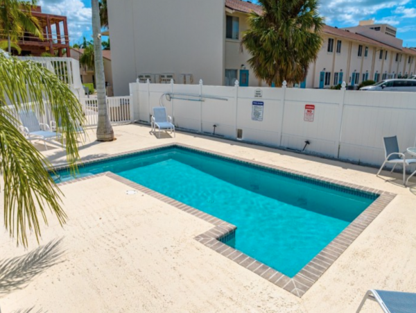 Lovely Three Bedroom Vacation Rental in Siesta Key